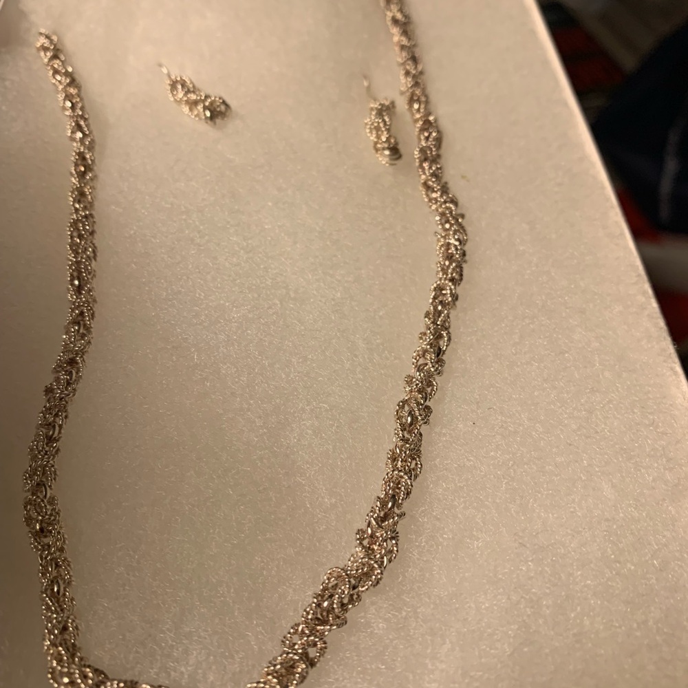 Elegant Silver Jewelry Set